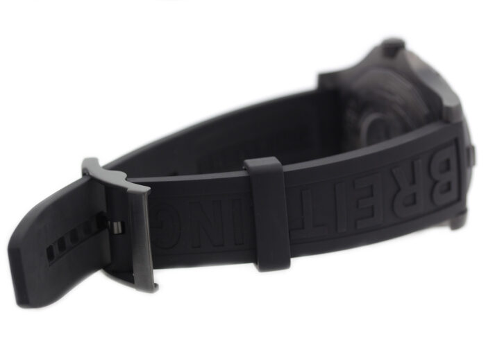 Breitling Avenger II GMT M3239010/BF04 - Image 9