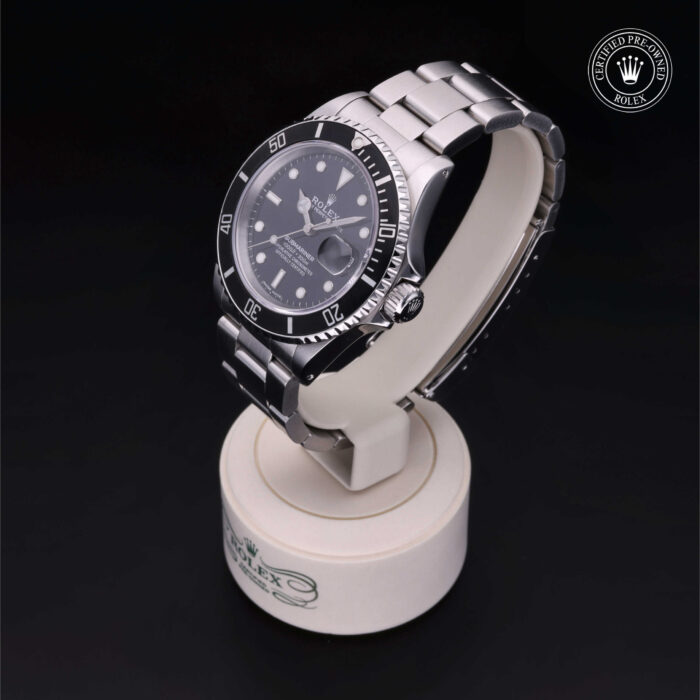 Oyster Perpetual  Submariner Date 16610 - Image 3