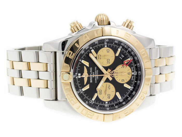 Breitling Chronomat 44 GMT CB042012/BB86 (Two Tone Bracelet) - Image 4